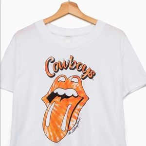 Cropped Cowboys - rolling stone tee